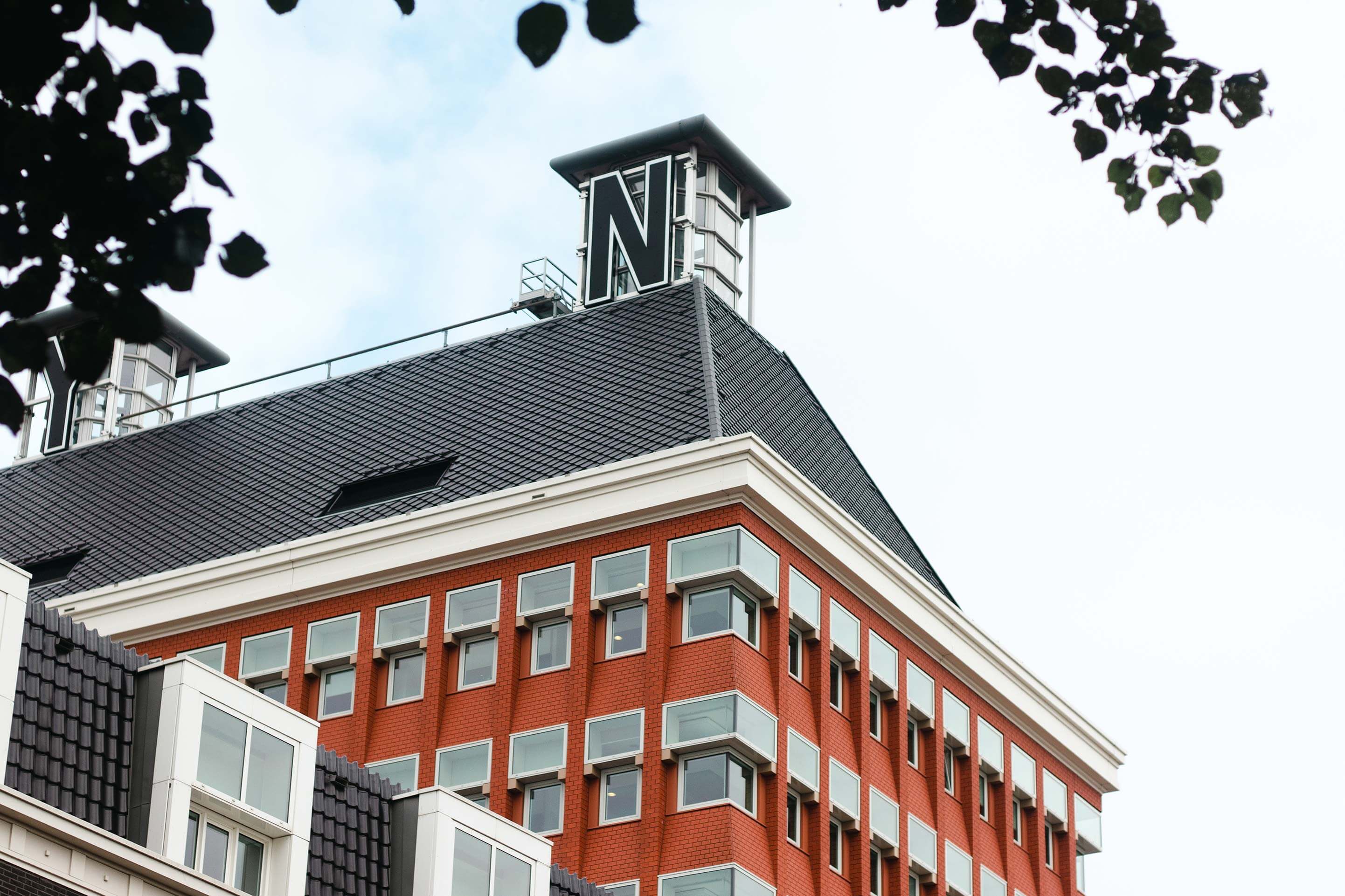 Het provinciehuis van Friesland aan de Tweebaksmarkt in Leeuwarden