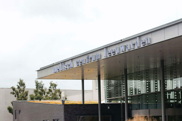 Hoofdingang van het Medisch Centrum Leeuwarden